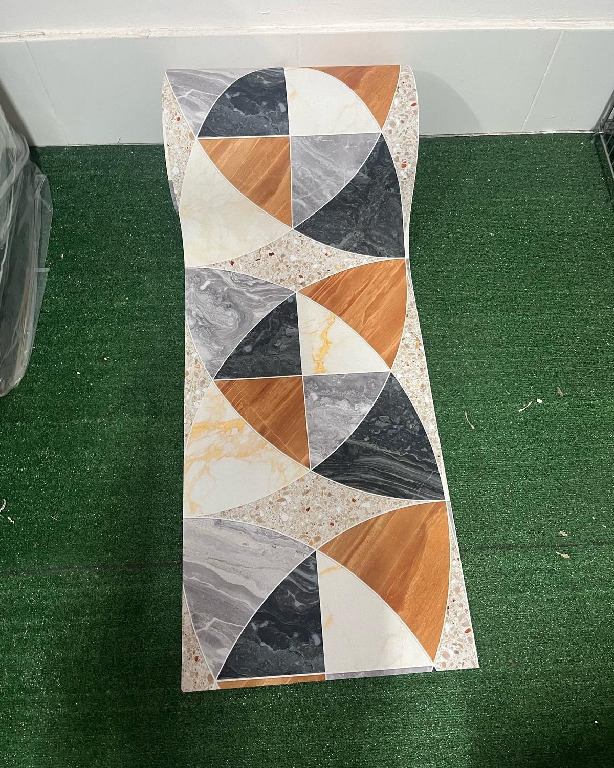 Tappeto a metraggio gommato, passatoia al metro mod.GEOMETRICO