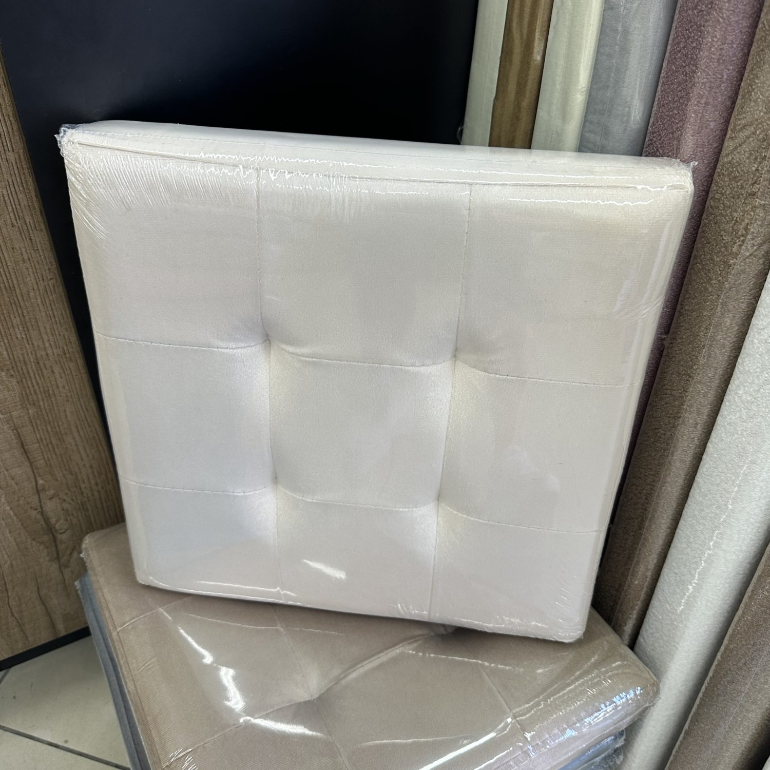 Pouf contenitore