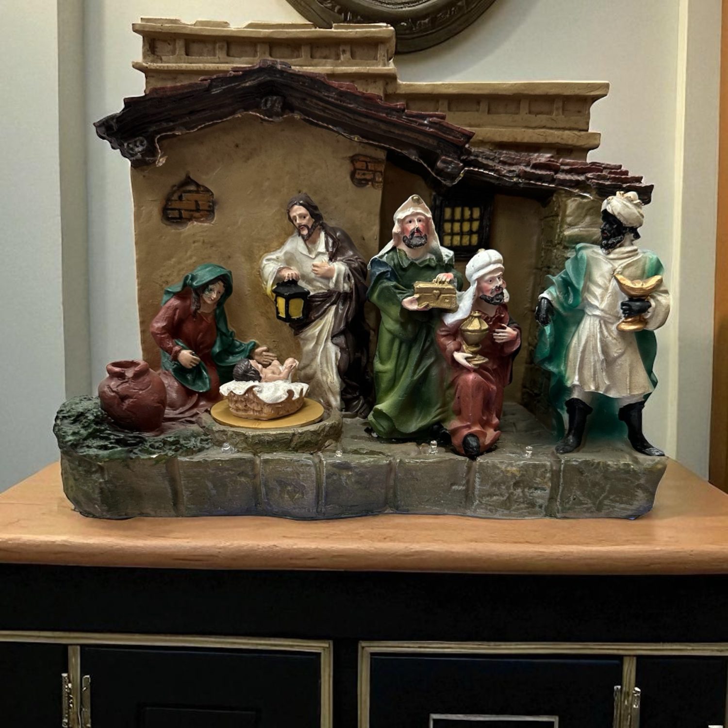 Presepe in miniatura , Nativit&agrave; con Luci Suono e Movimento